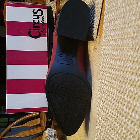 Circus by Sam Edelman Booties Size 7M NWOT Dark Cherry - Picture 7 of 8